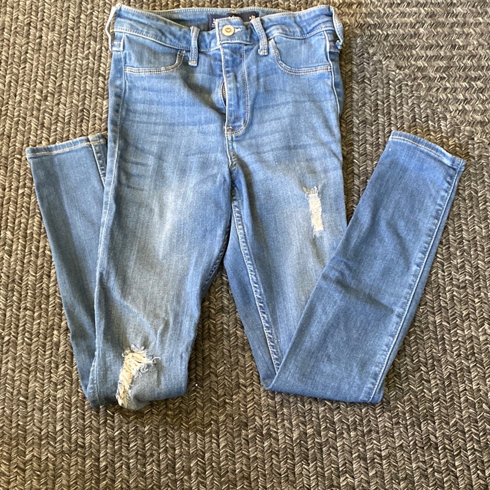 Hollister jeans